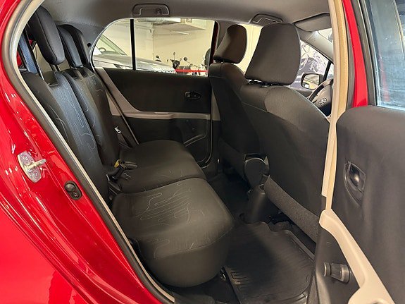 Vehicle Image 10