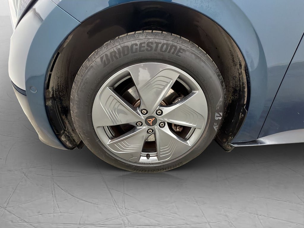 Vehicle Image 26