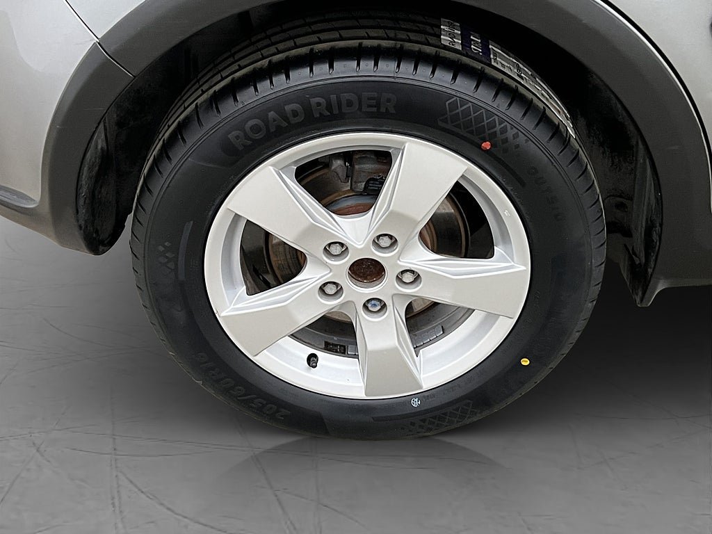 Vehicle Image 22