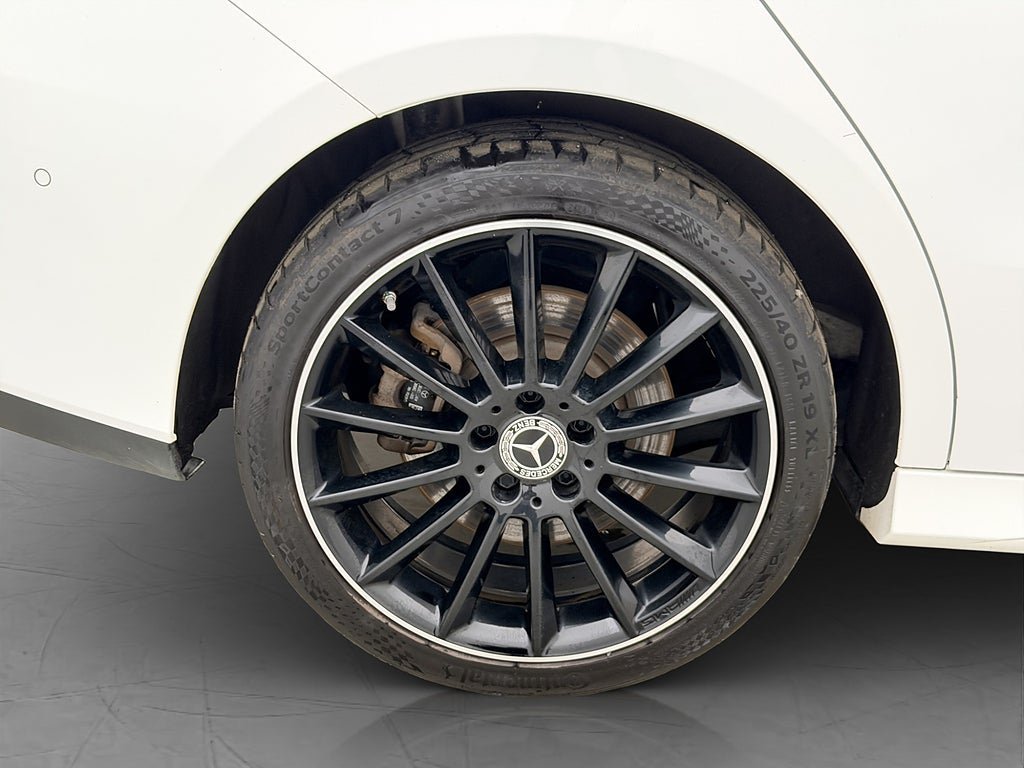 Vehicle Image 31