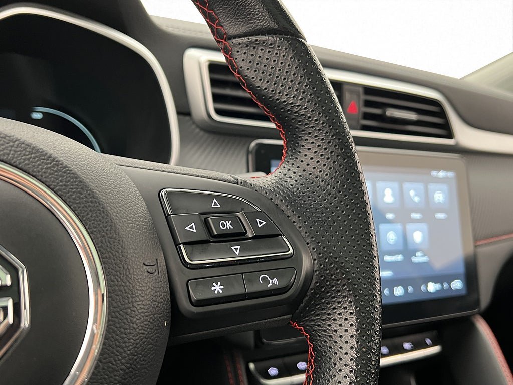 Vehicle Image 23
