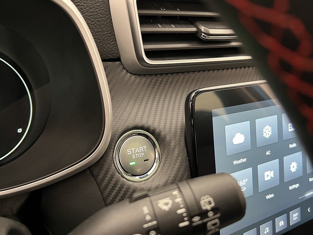 Vehicle Image 26