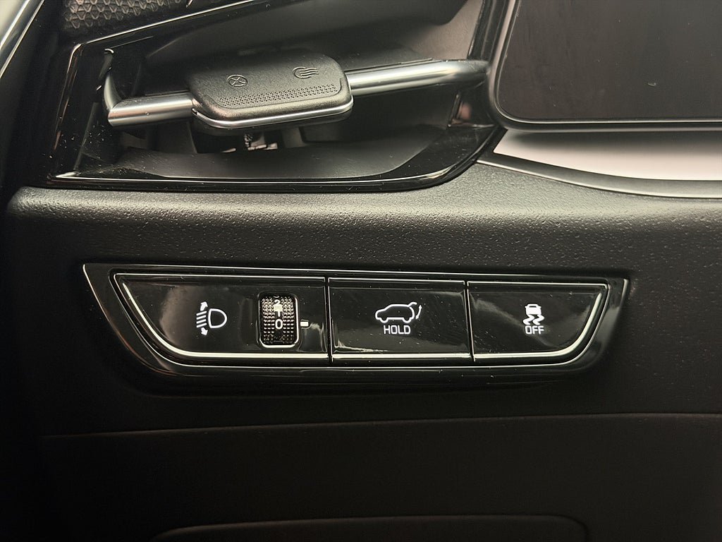 Vehicle Image 29