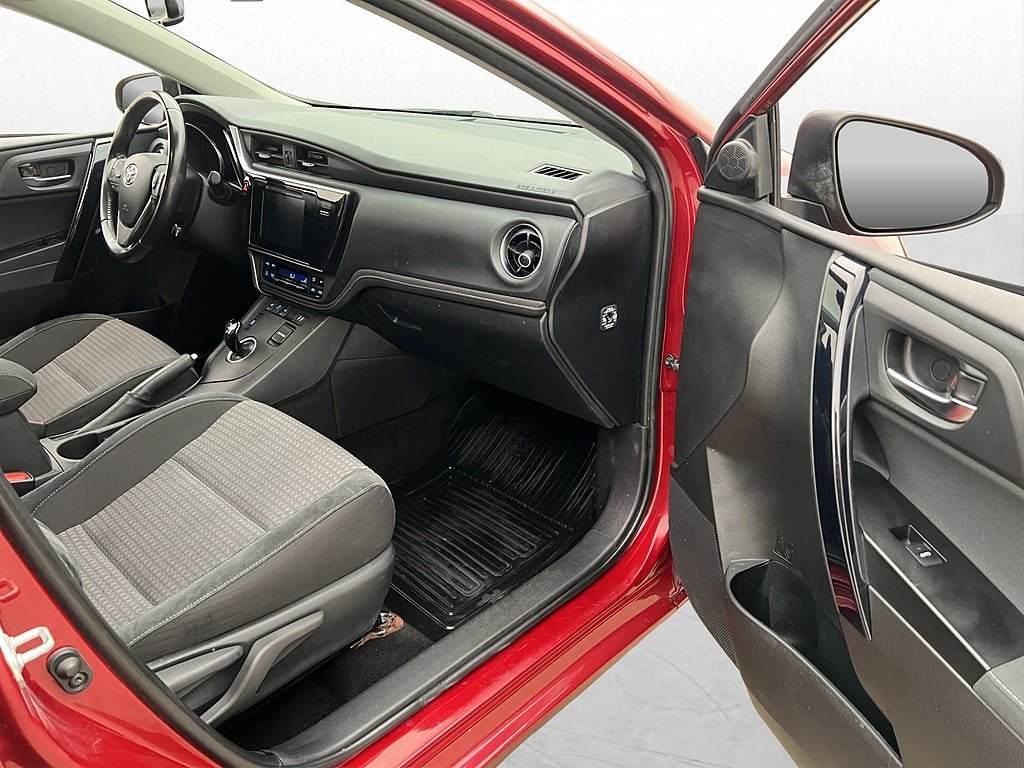 Vehicle Image 21