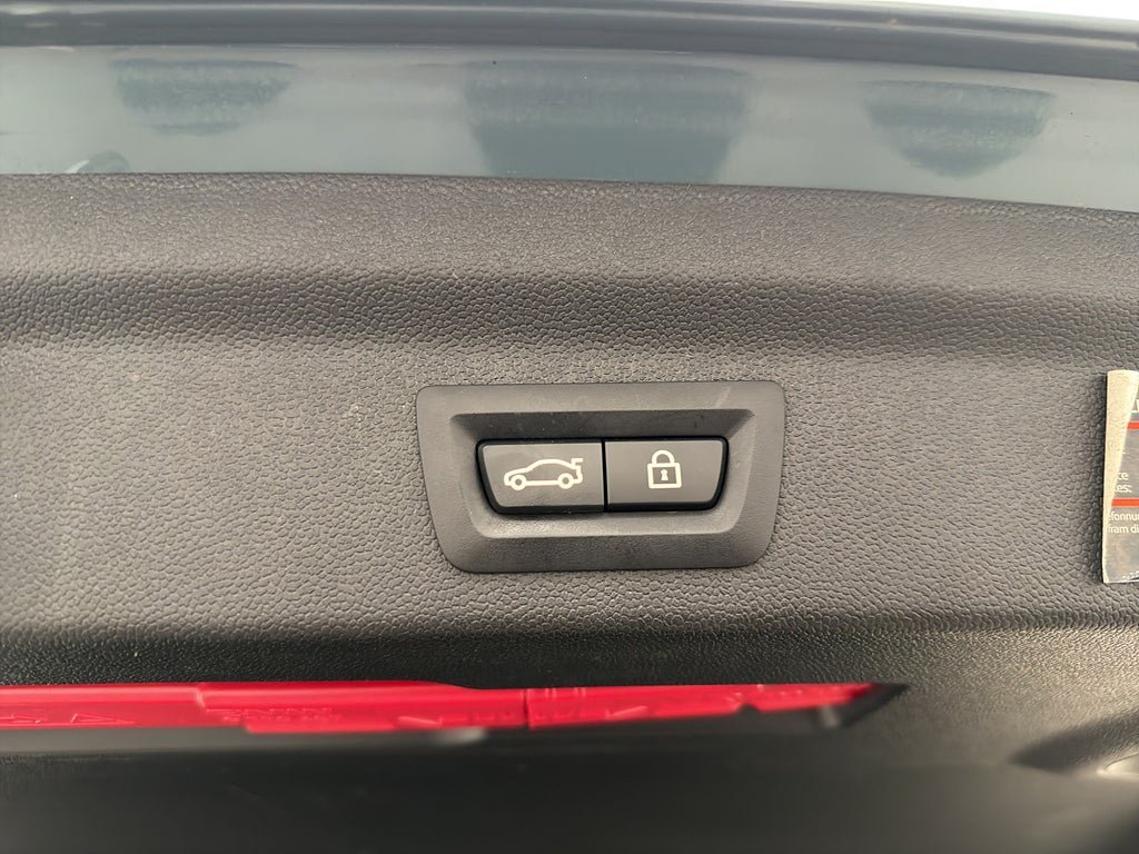 Vehicle Image 27