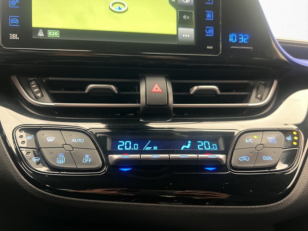 Vehicle Image 23