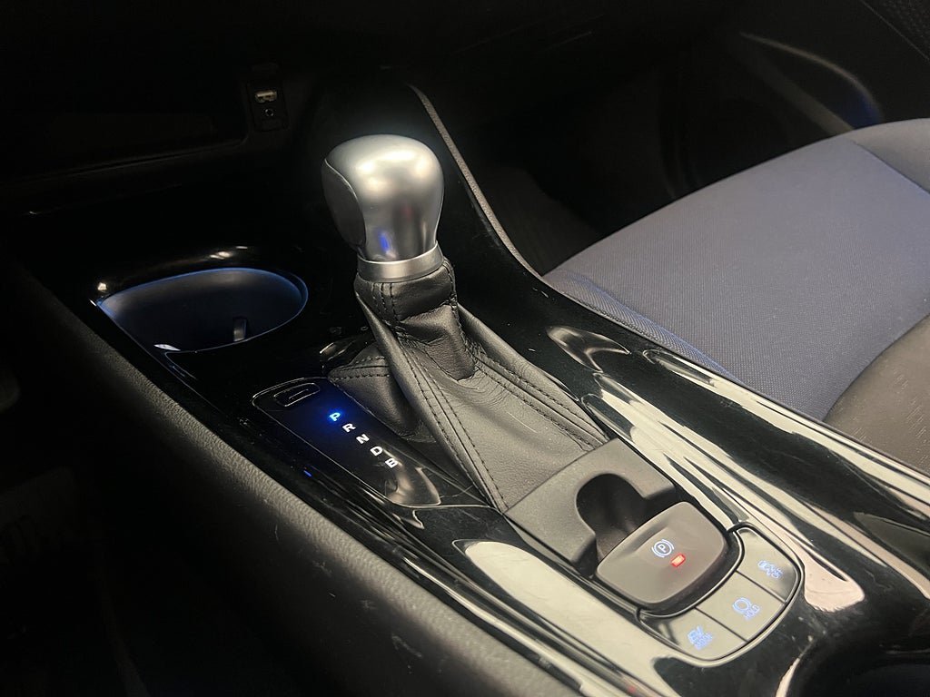 Vehicle Image 24