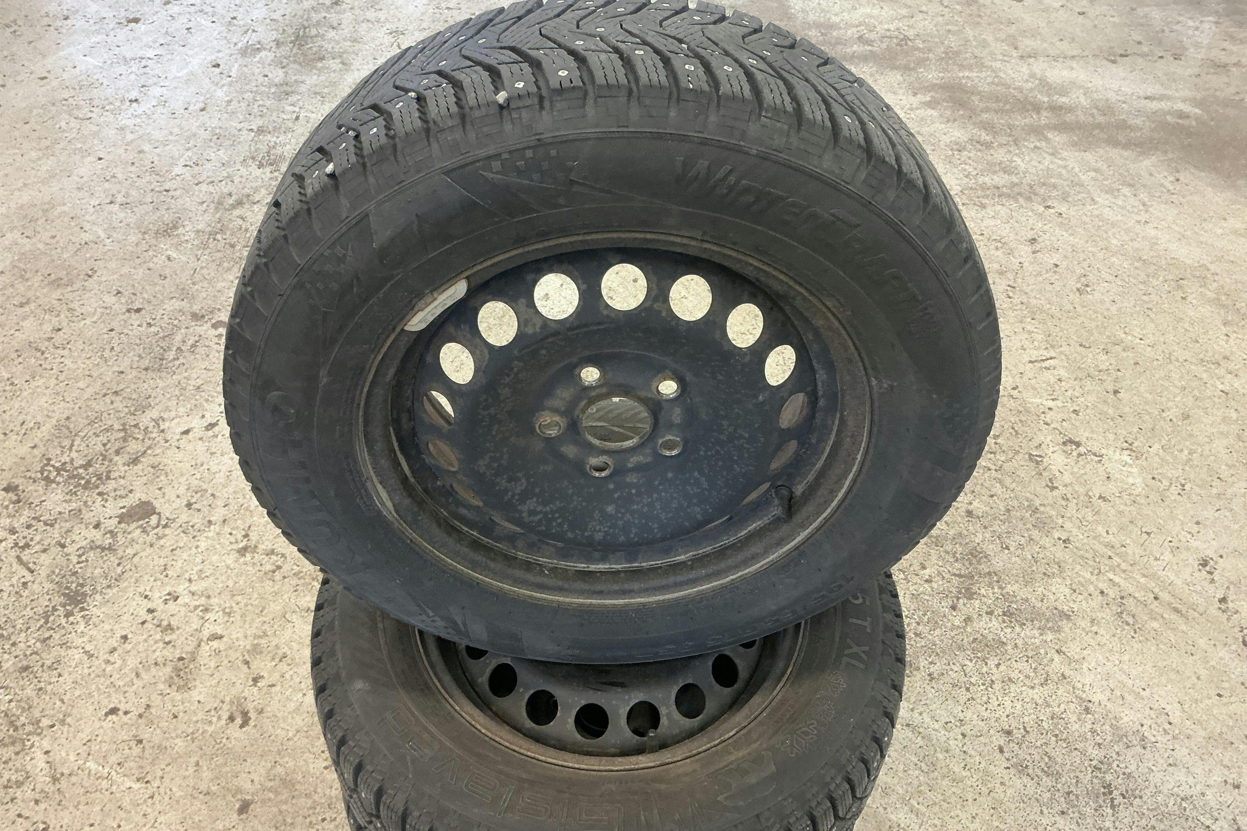 Vehicle Image 13