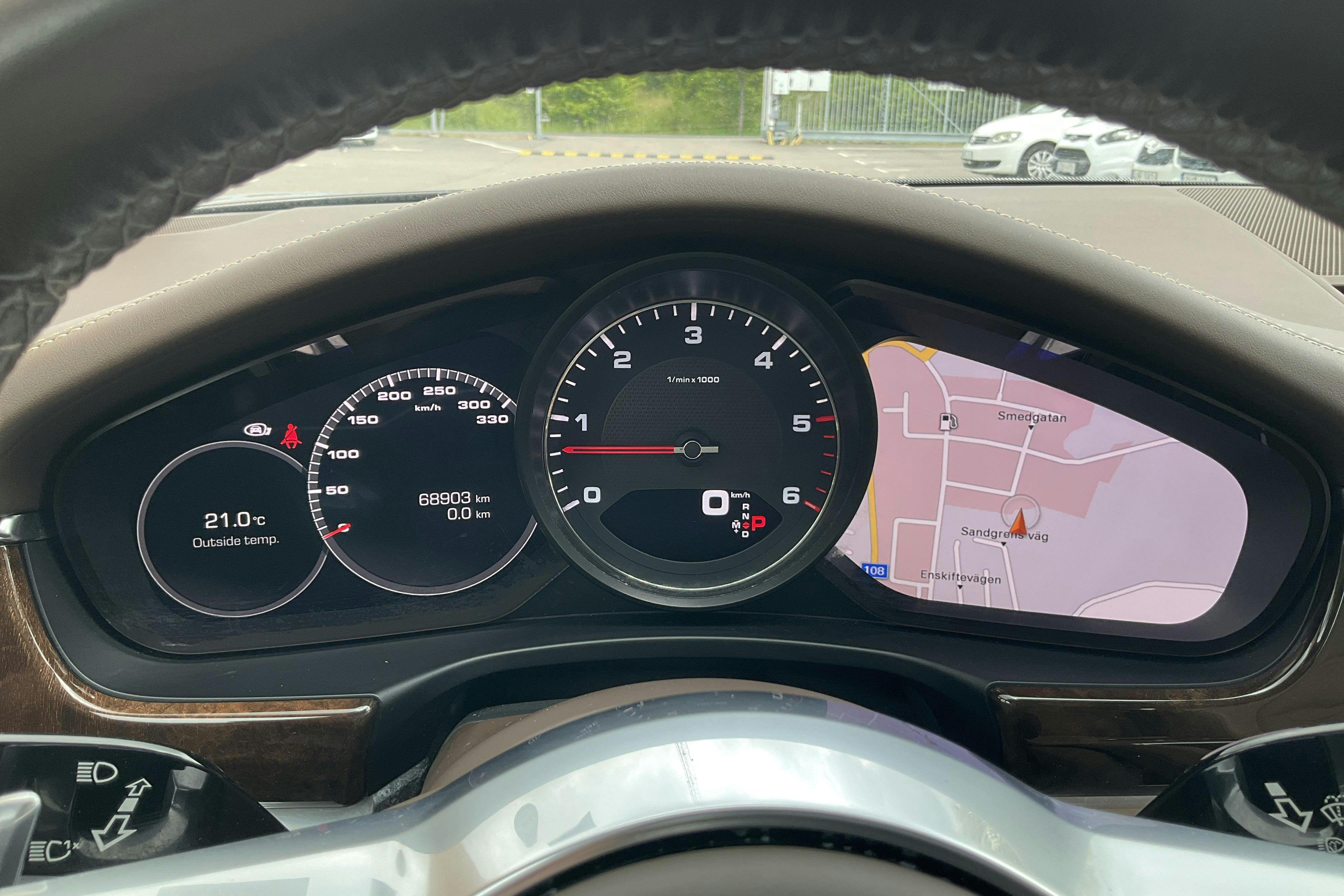 Vehicle Image 10