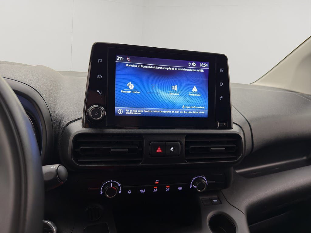 Vehicle Image 23