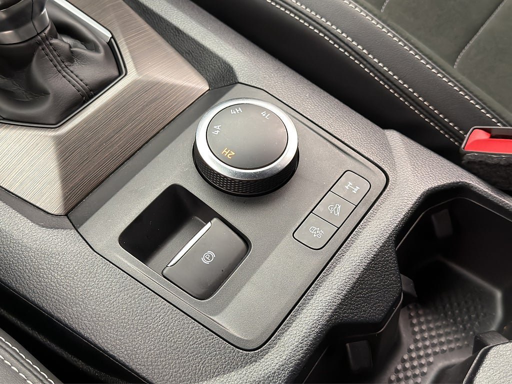 Vehicle Image 29
