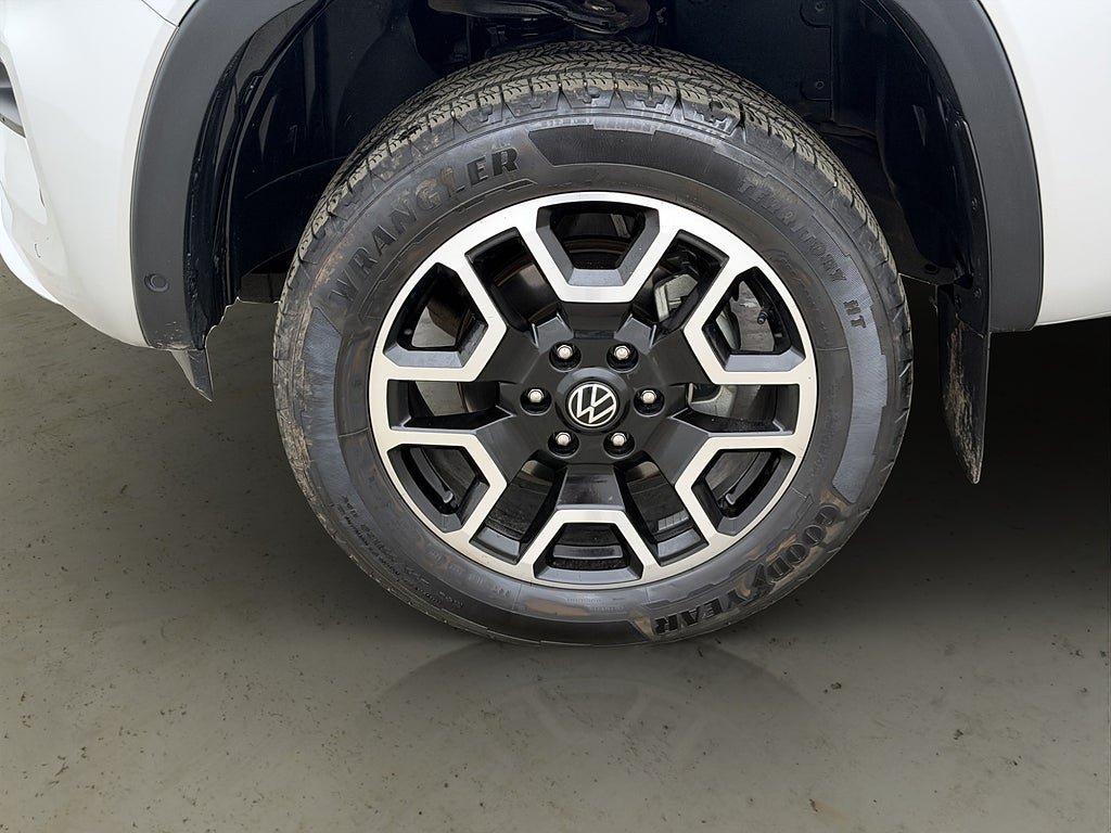 Vehicle Image 35