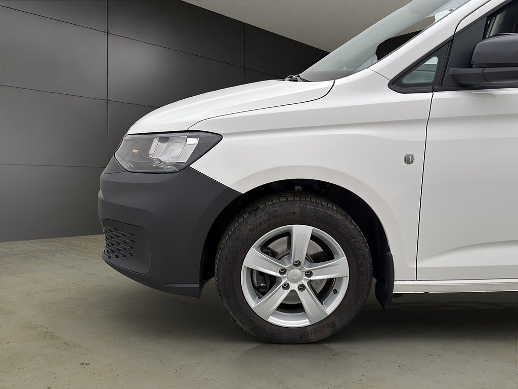 Vehicle Image 28