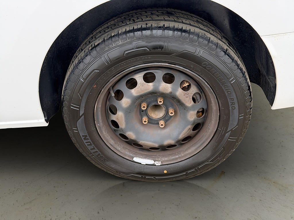 Vehicle Image 27