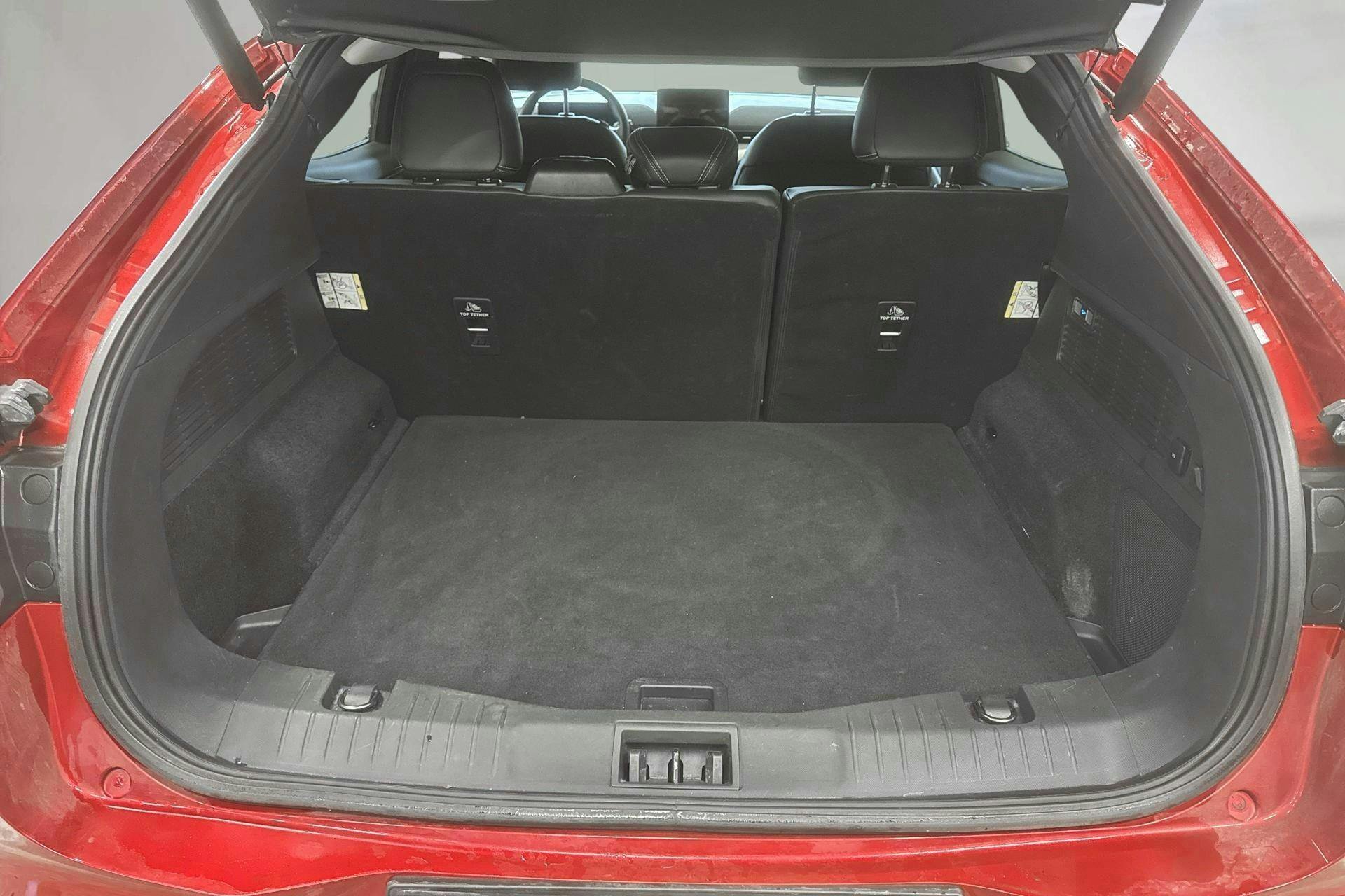 Vehicle Image 9