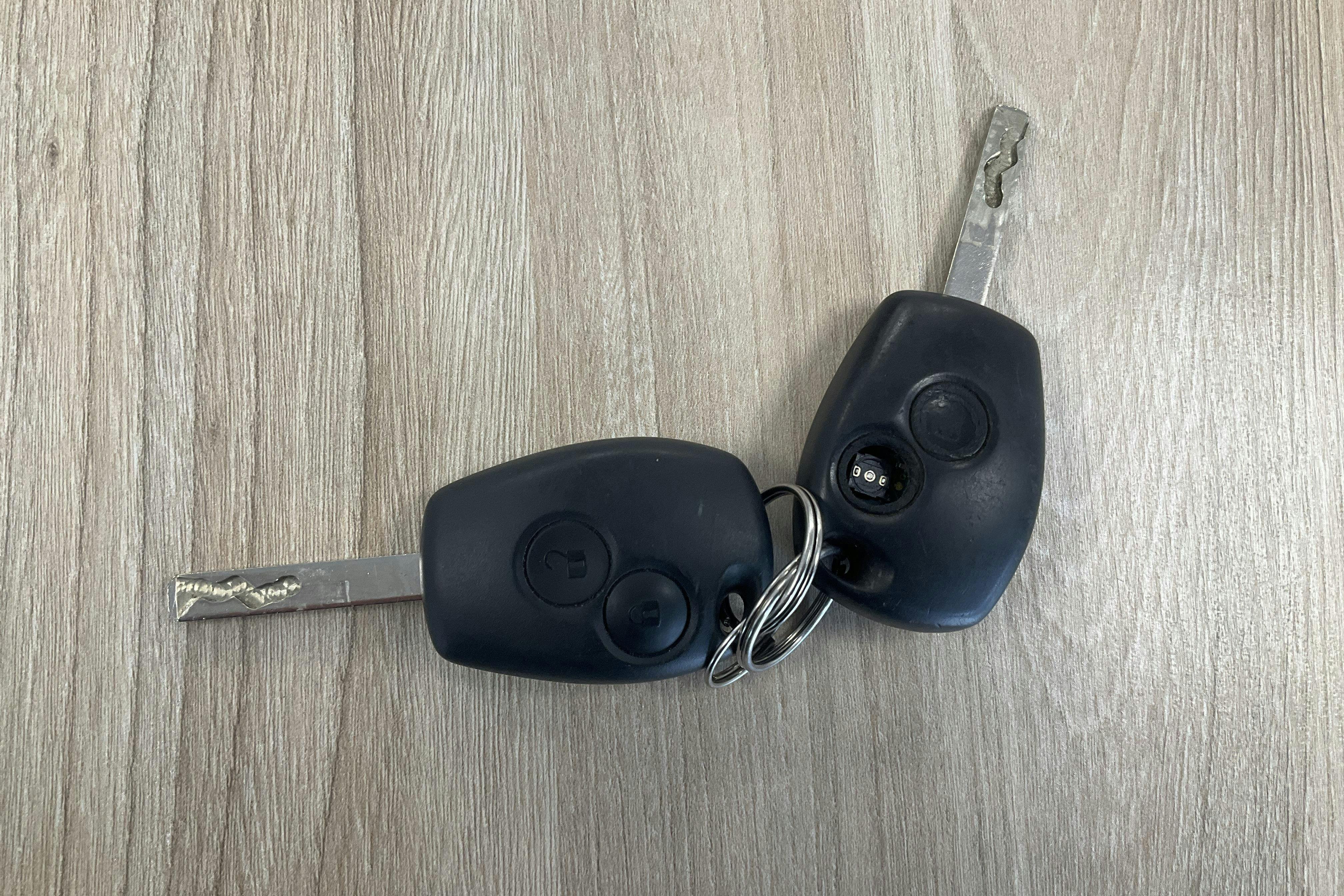 Vehicle Image 14