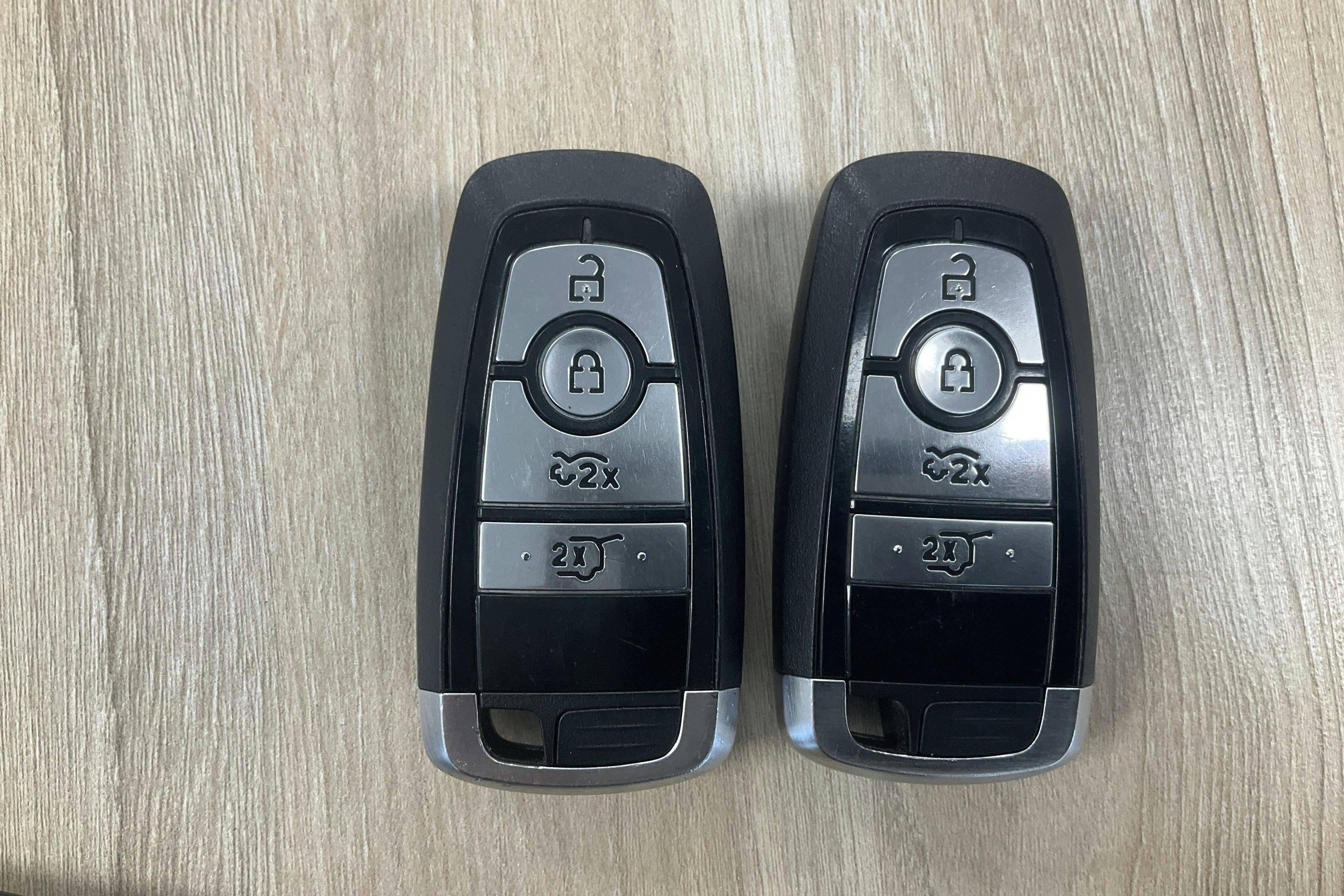 Vehicle Image 16