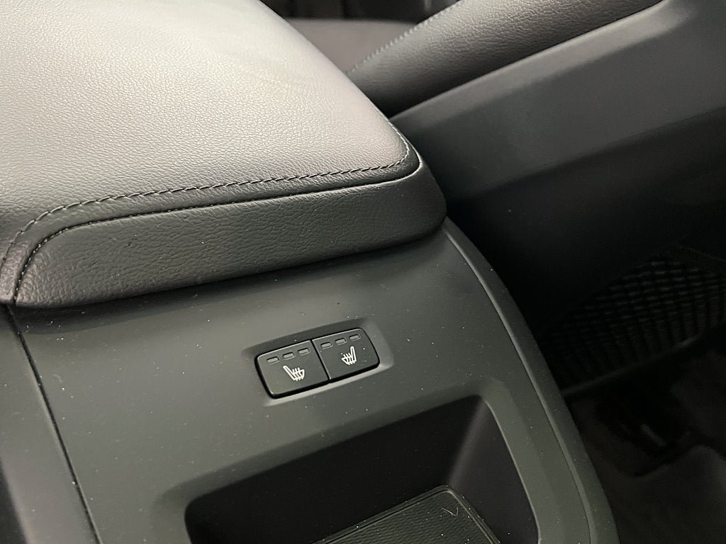 Vehicle Image 26