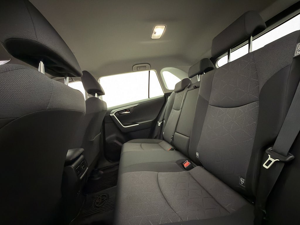 Vehicle Image 22