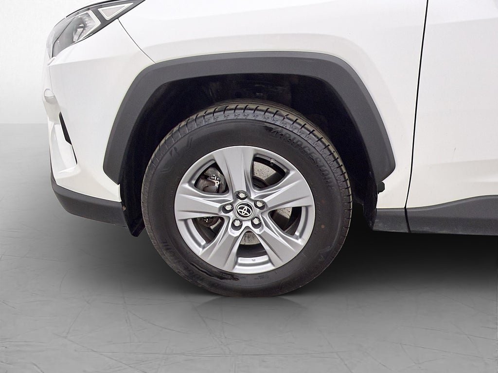 Vehicle Image 23