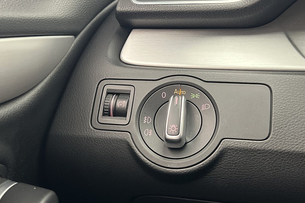 Vehicle Image 27