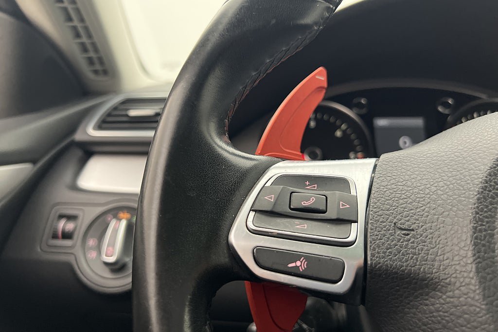 Vehicle Image 28