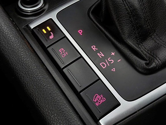 Vehicle Image 29