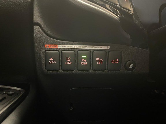 Vehicle Image 23