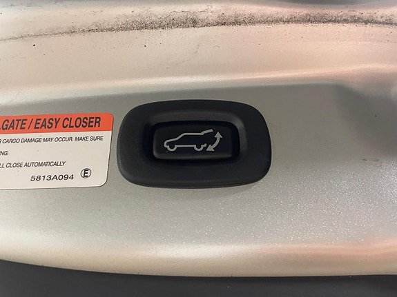 Vehicle Image 28