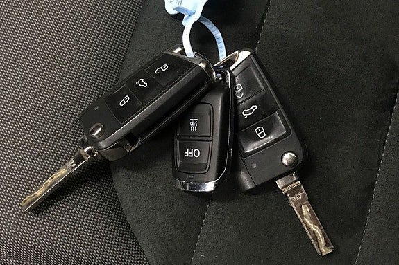 Vehicle Image 27