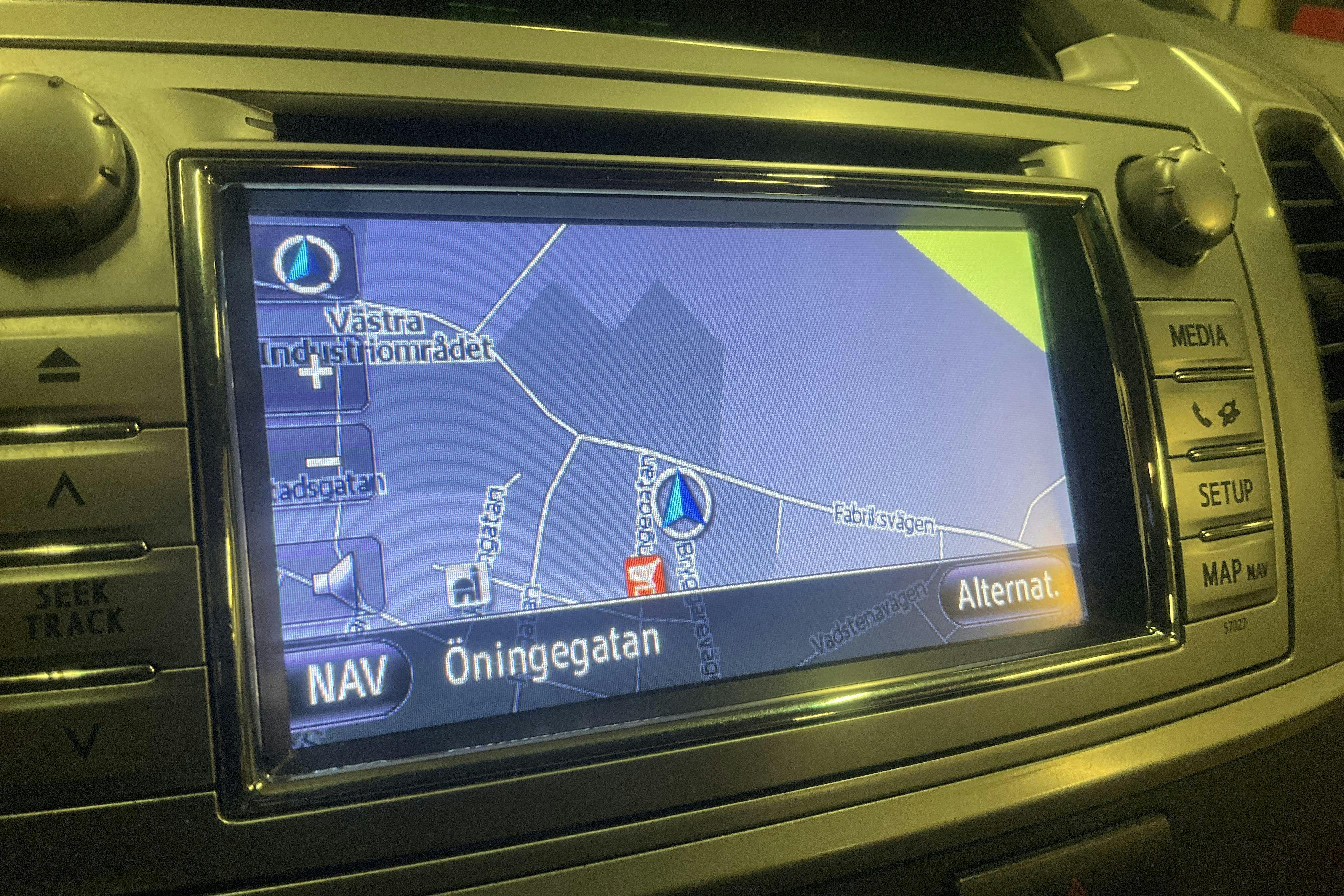 Vehicle Image 12