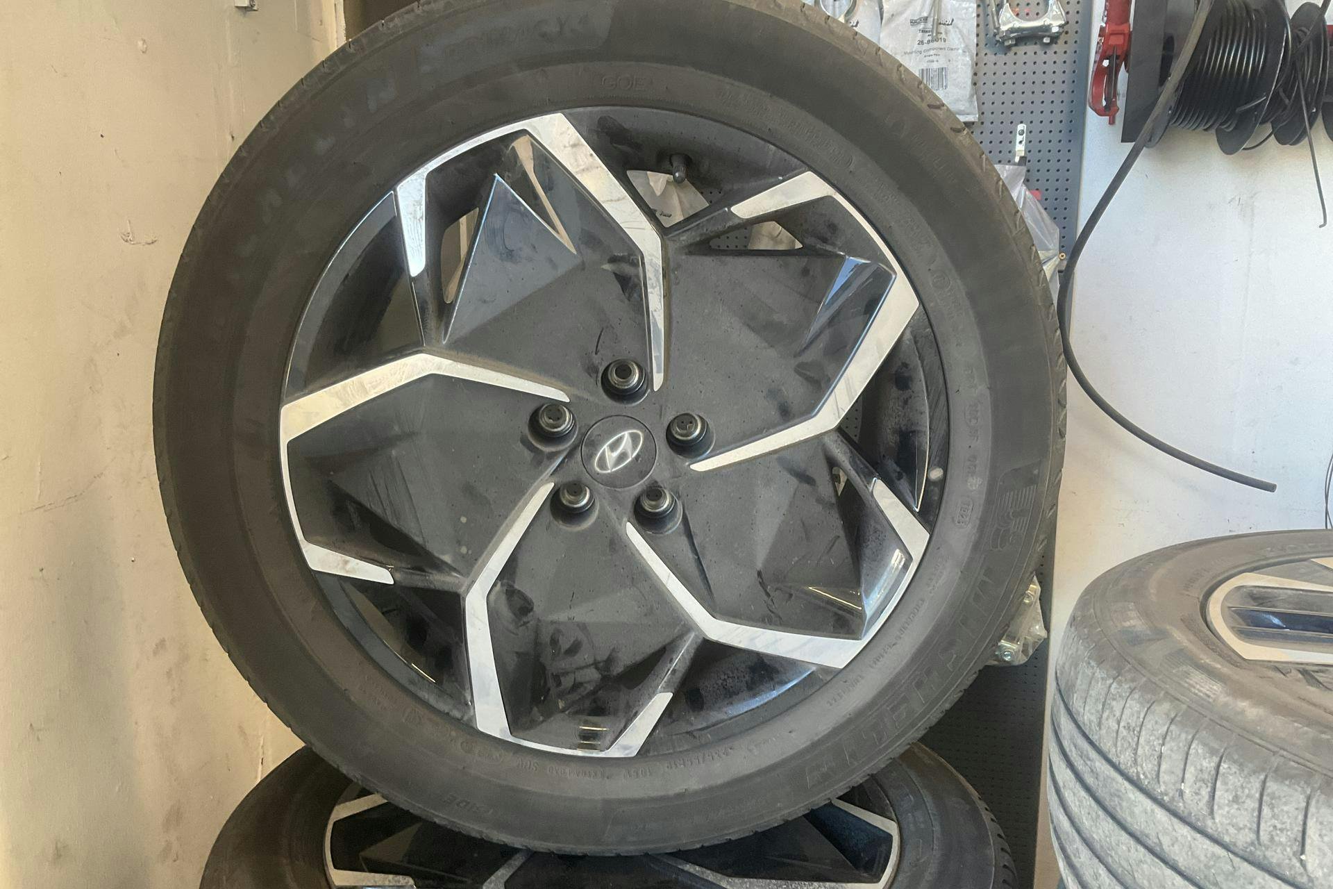 Vehicle Image 14