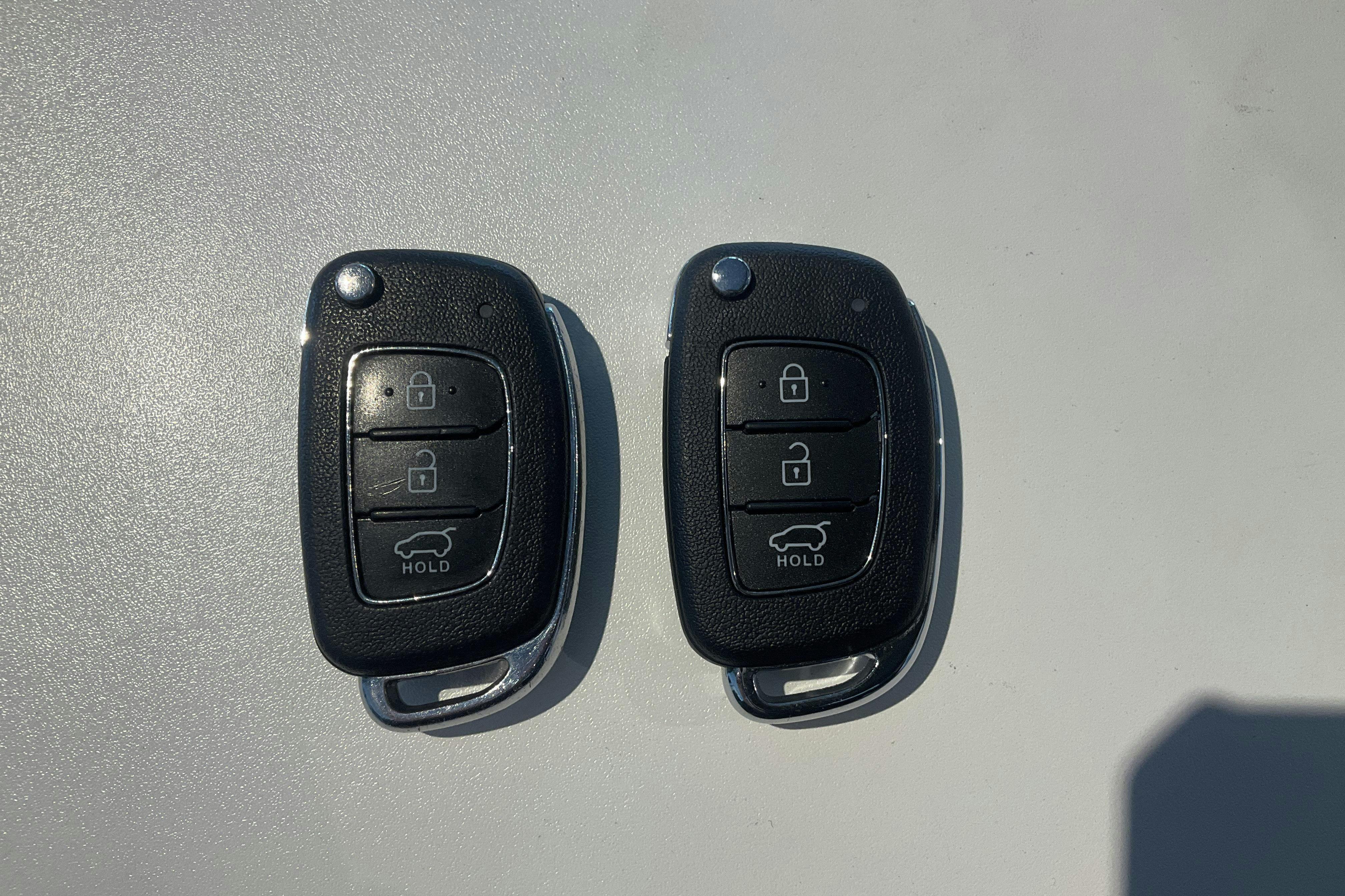 Vehicle Image 17
