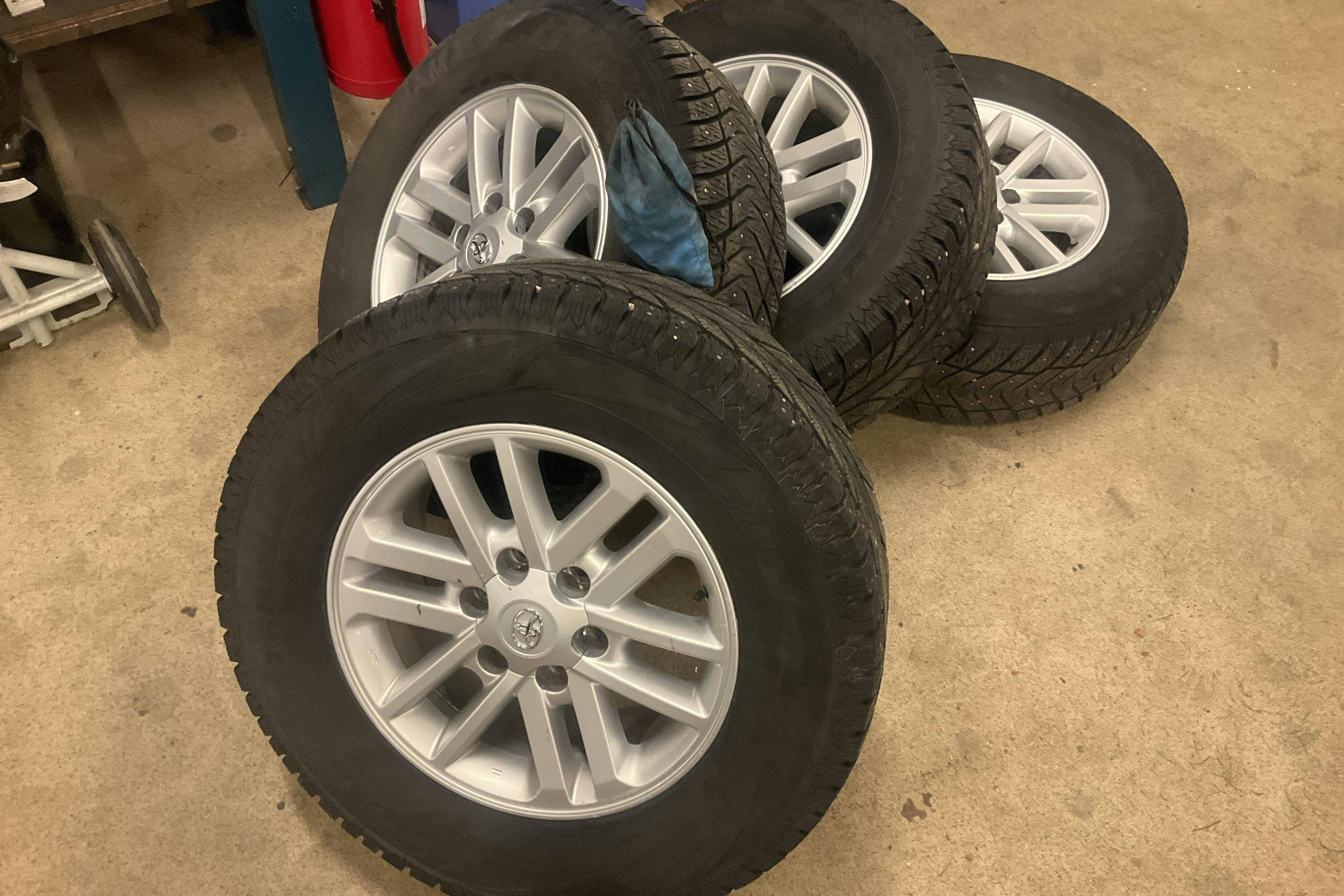 Vehicle Image 18