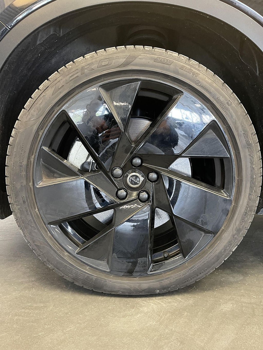 Vehicle Image 12
