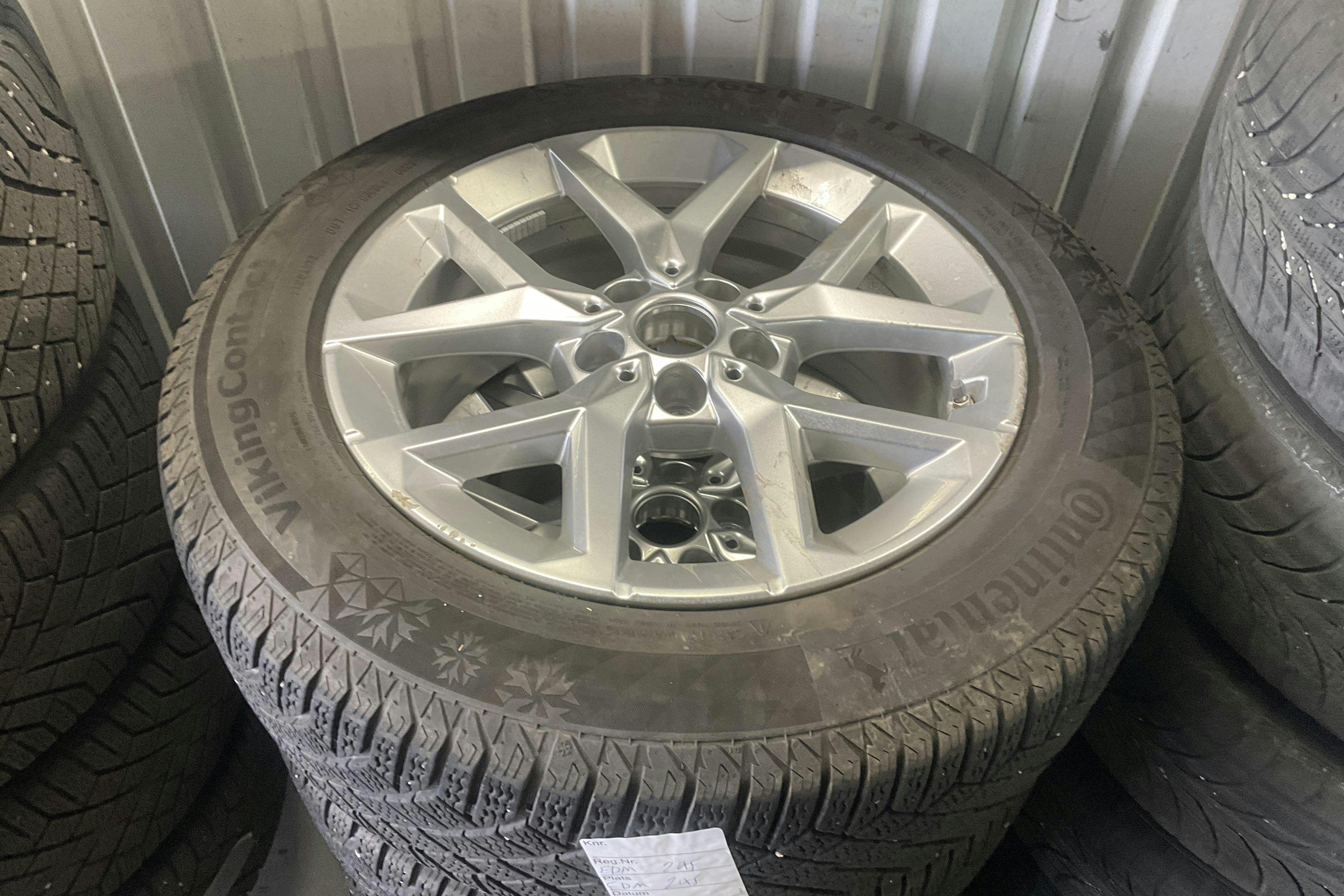 Vehicle Image 15