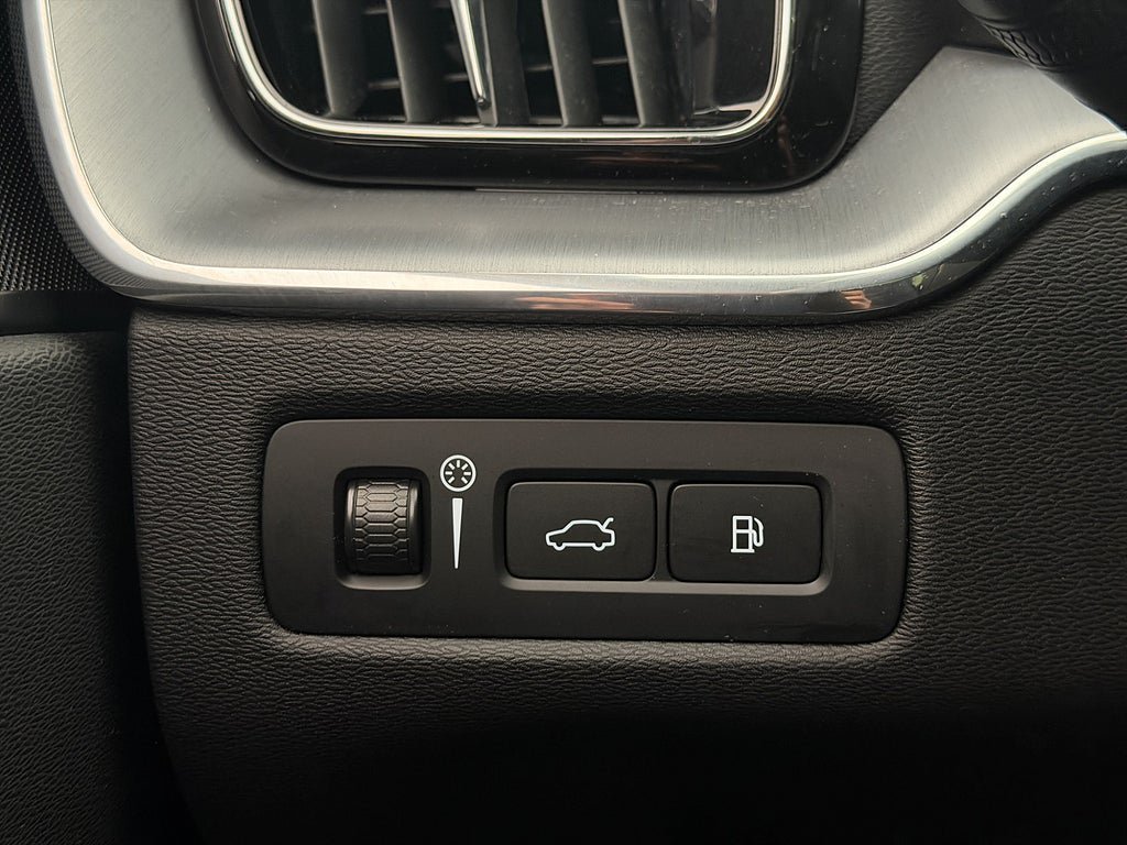 Vehicle Image 29