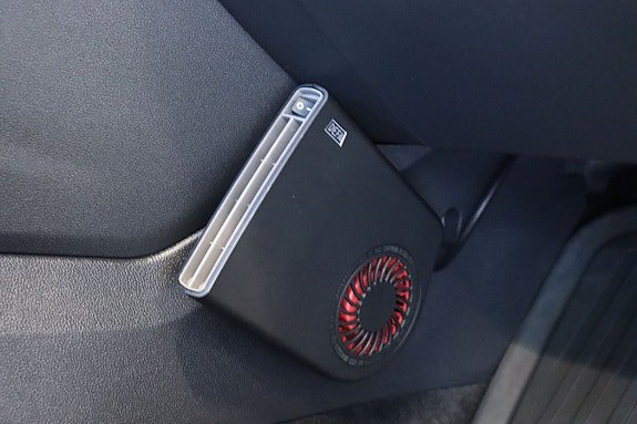 Vehicle Image 23