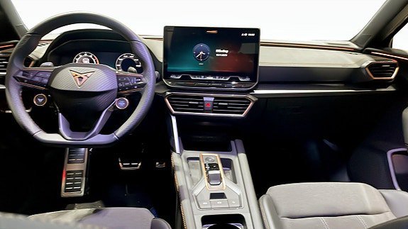 Vehicle Image 9