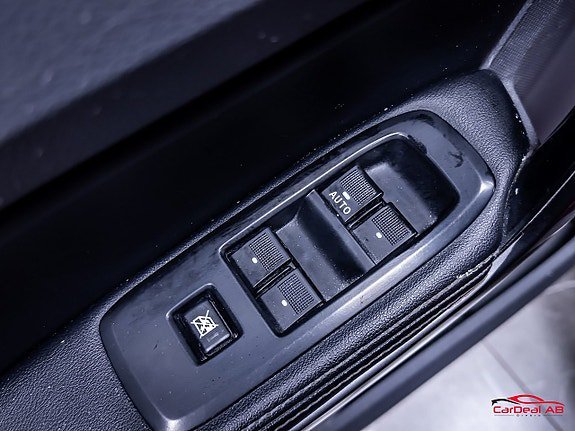 Vehicle Image 26