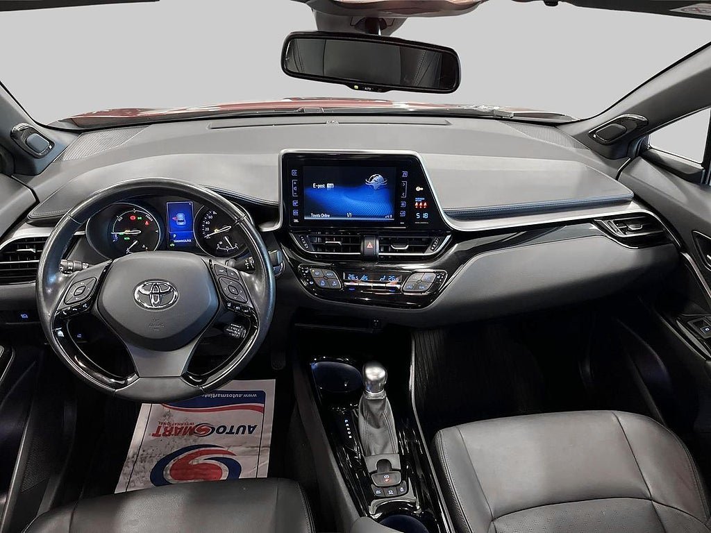 Vehicle Image 12