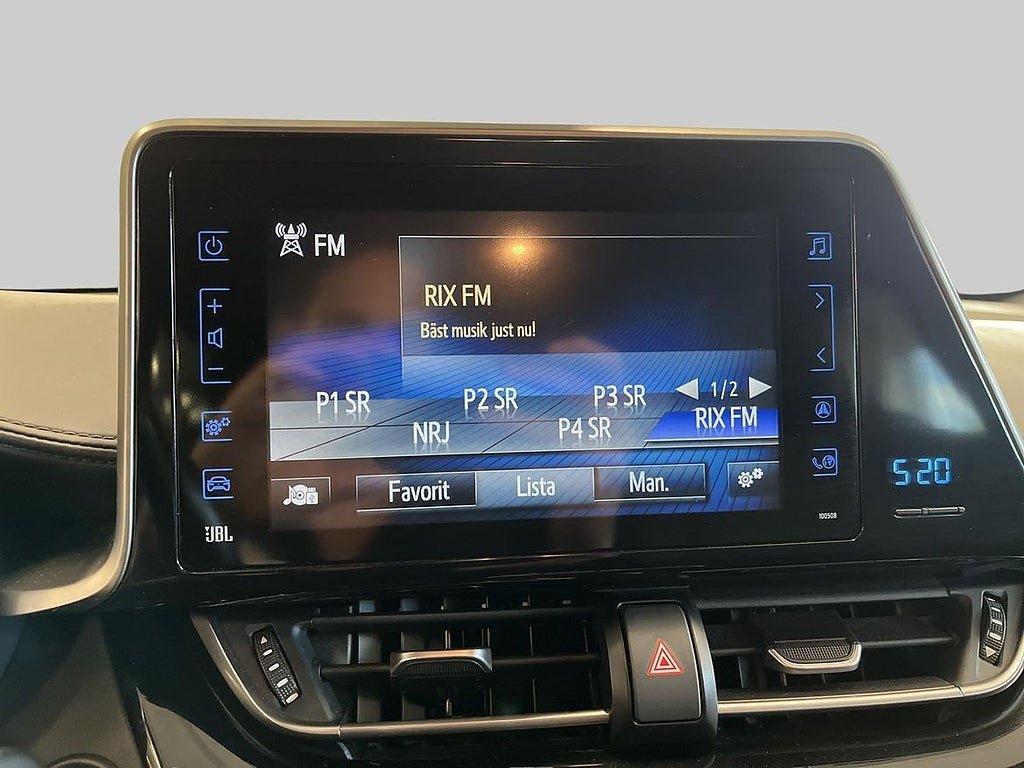 Vehicle Image 16