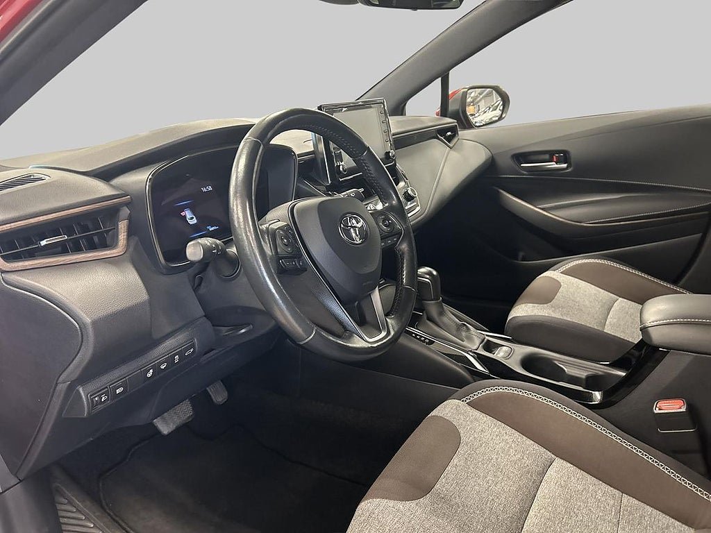 Vehicle Image 14