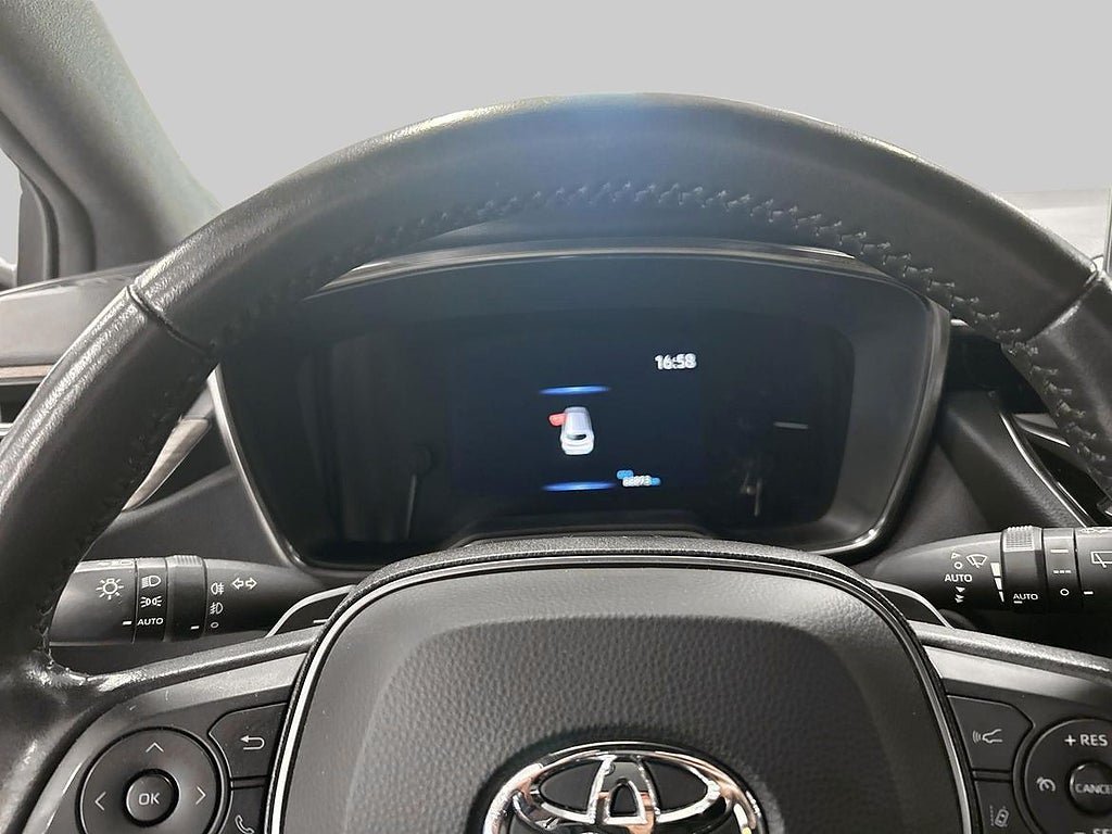 Vehicle Image 15