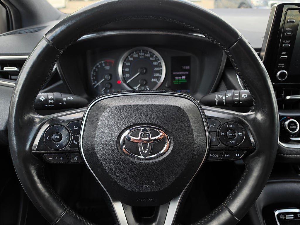 Vehicle Image 15