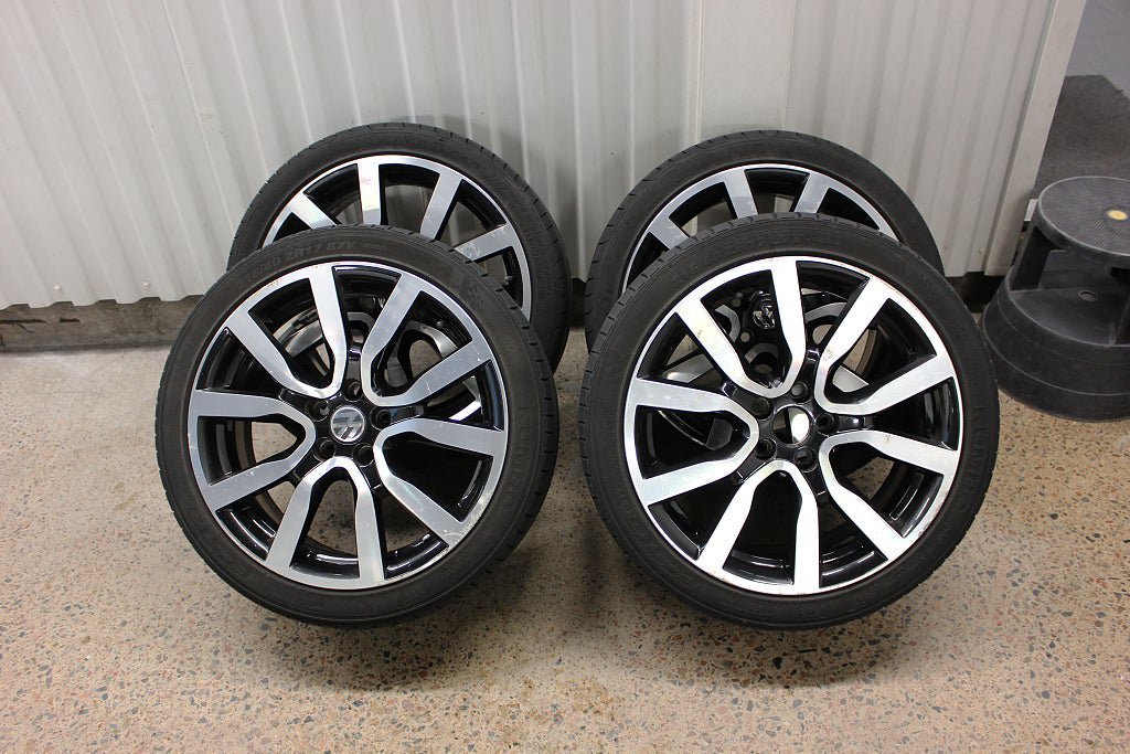 Vehicle Image 16