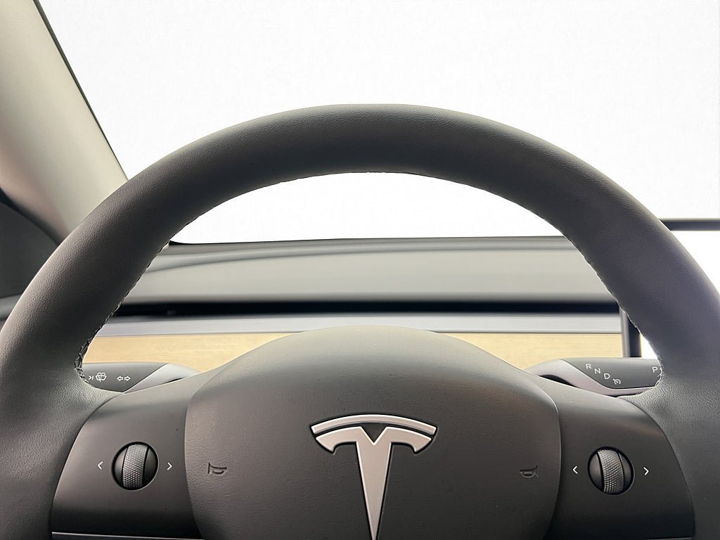 Vehicle Image 33