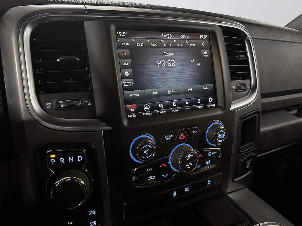 Vehicle Image 10