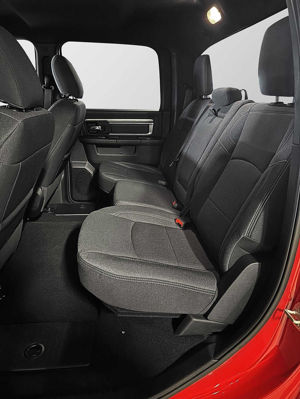 Vehicle Image 13