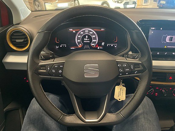Vehicle Image 23